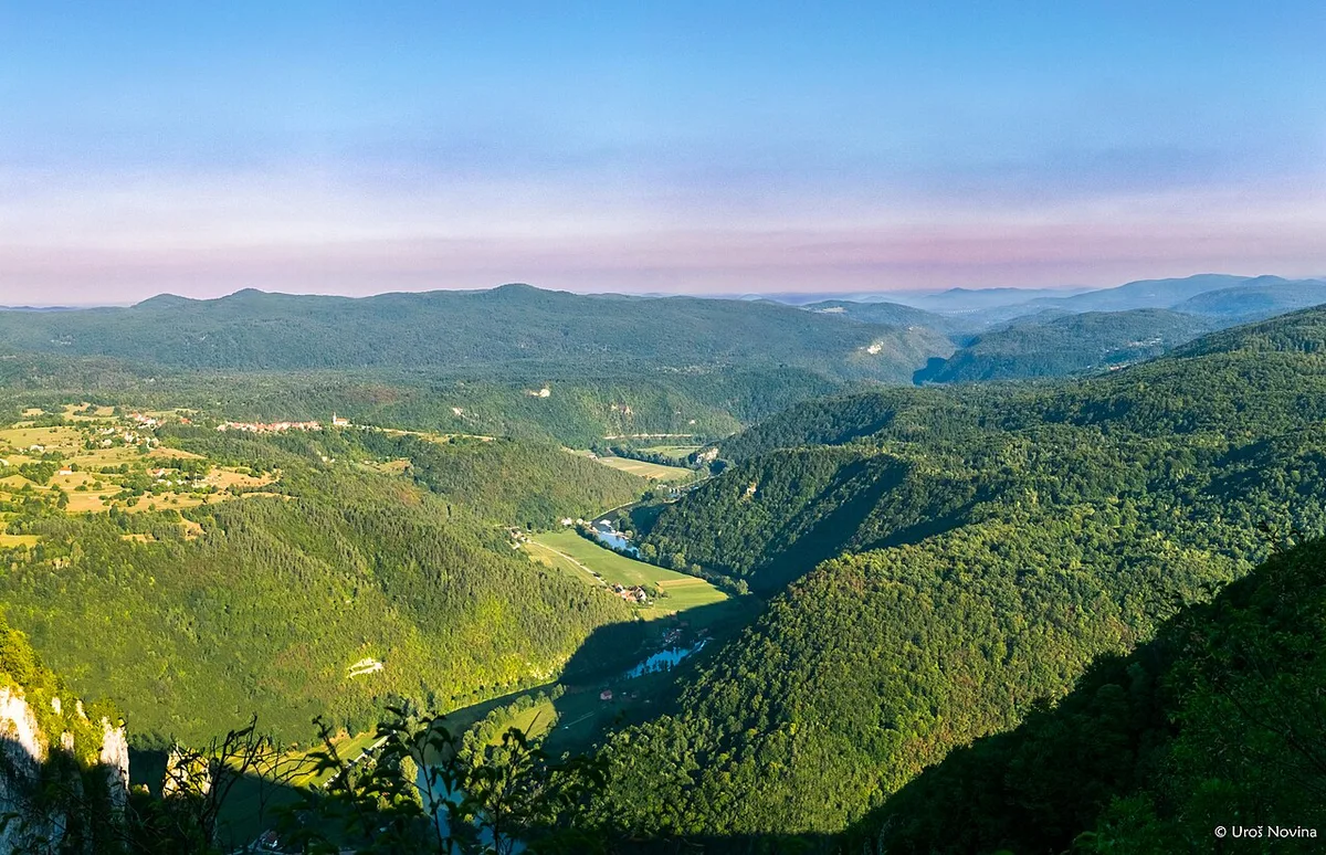 Five believed to be migrants drown crossing Croatia-Slovenia border river