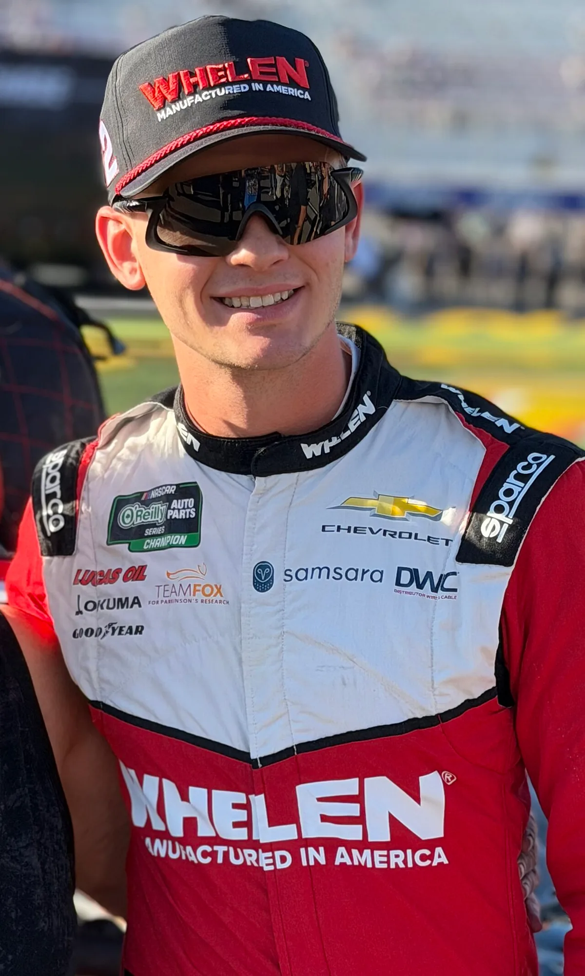 Jesse Love beats Sam Mayer by 0.128 seconds in Phoenix NASCAR race