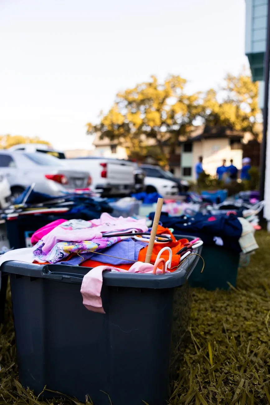 Residents in Davis, Irvine, Orlando Offer Free Furniture and Plants