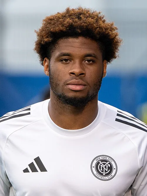 Tayvon Gray extends contract with NYCFC through 2028-29