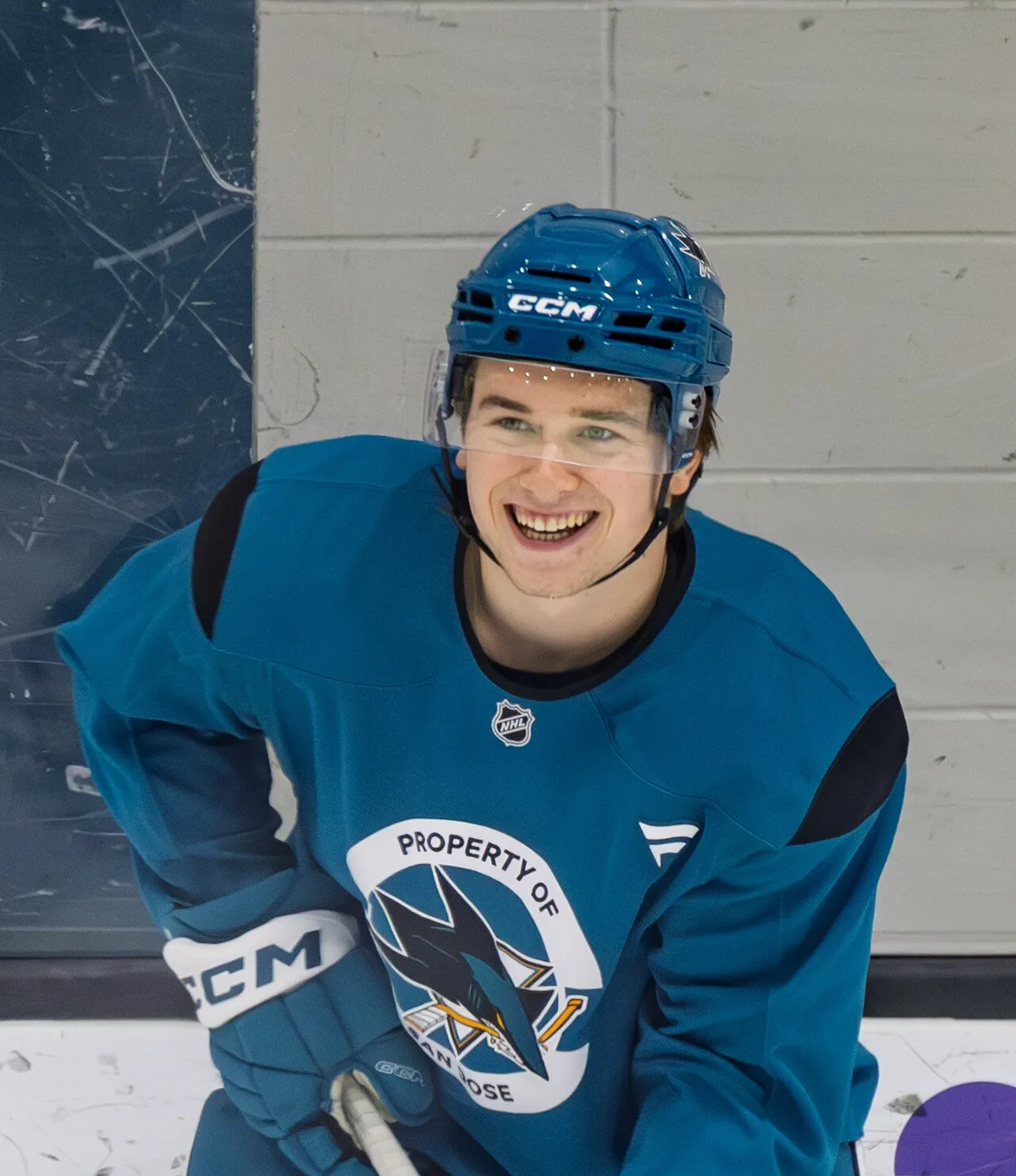 Celebrini signs record five-year Sharks extension