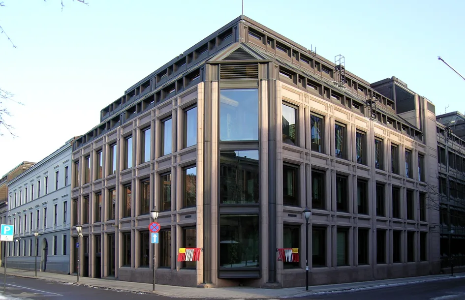 Norway Hikes Rates, Sweden Signals Possible Tightening