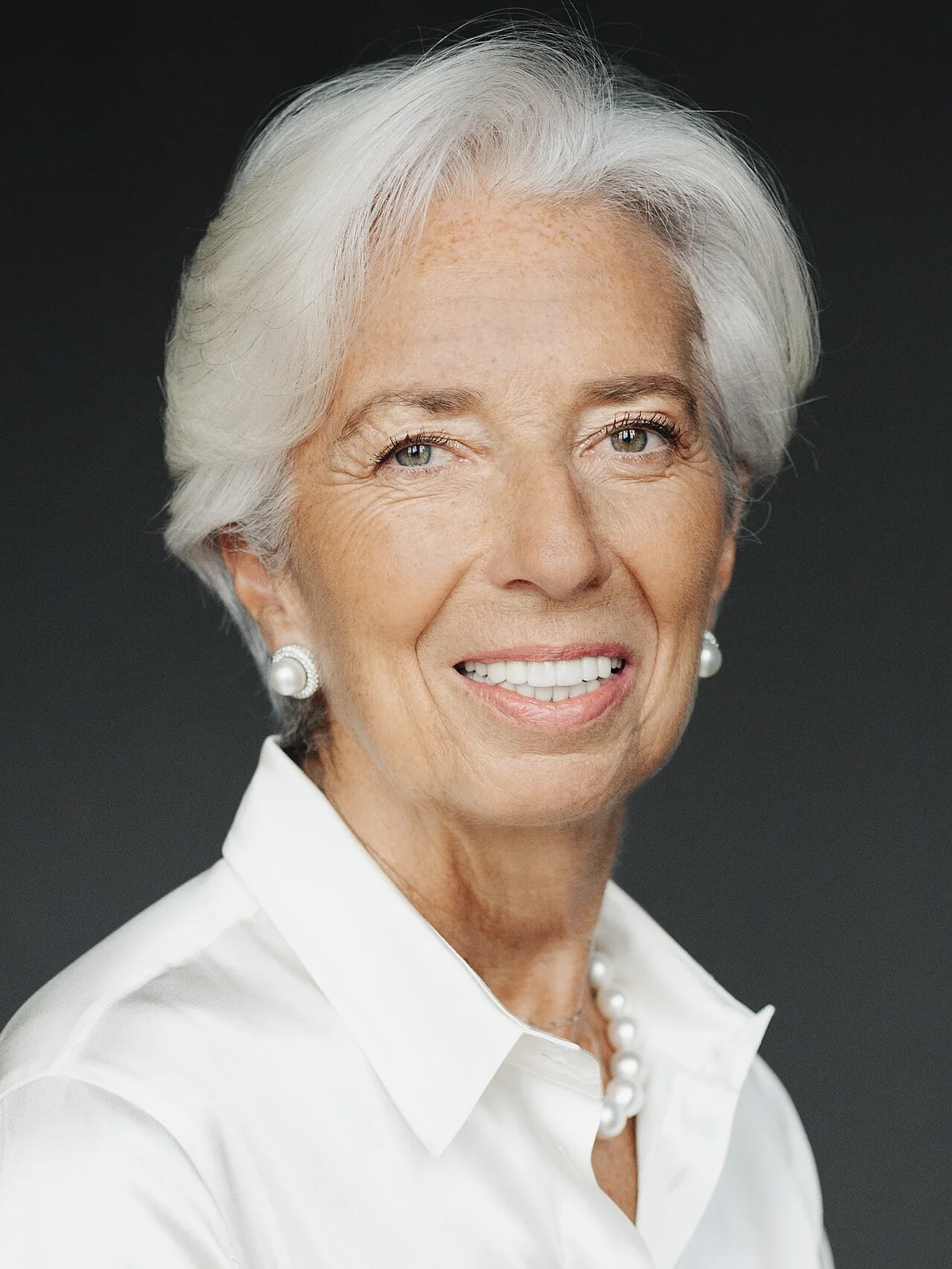 Lagarde to Leave ECB Presidency in February 2027