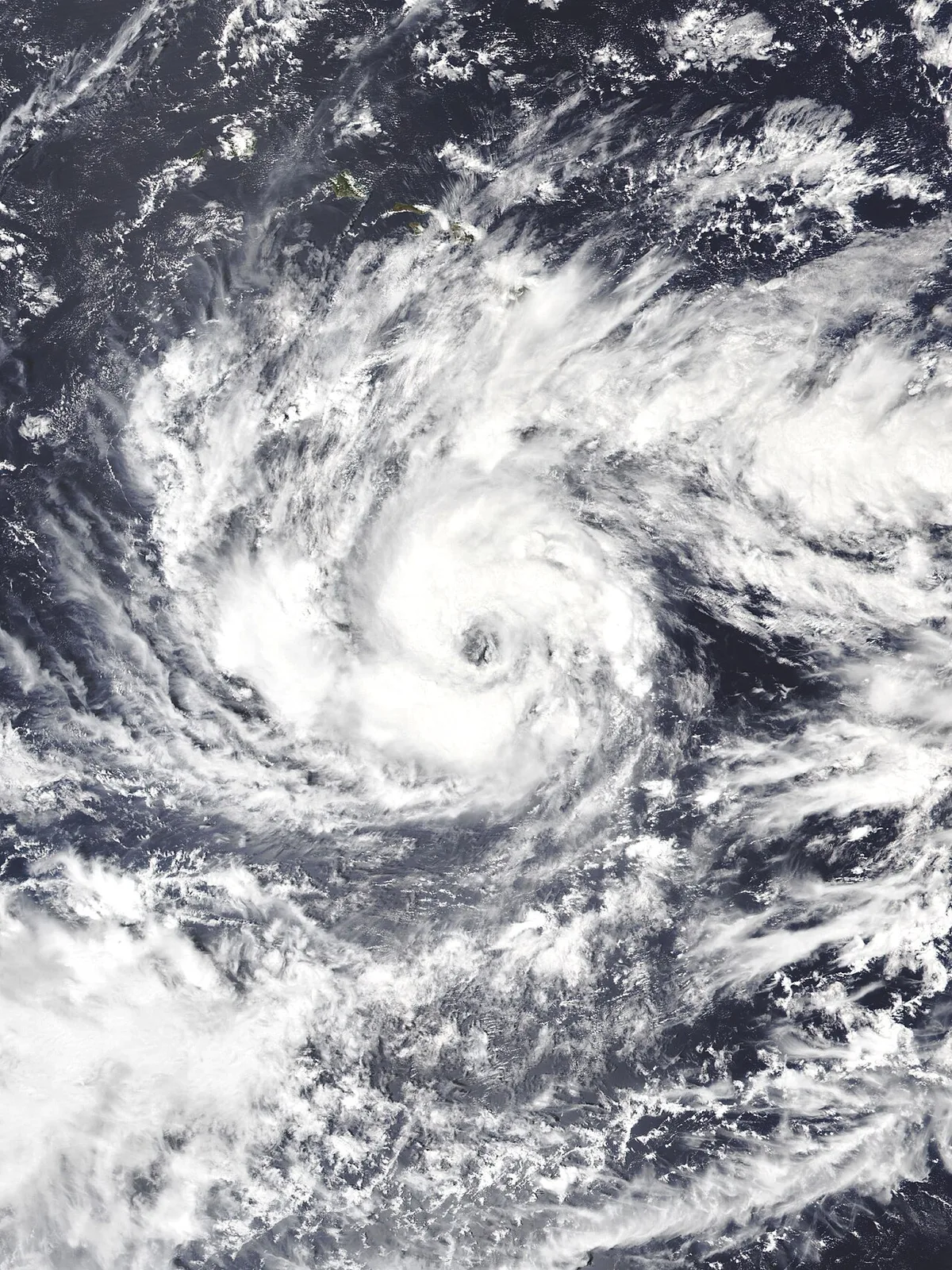 Hurricane Nolo Threatens Hawaii With Flooding