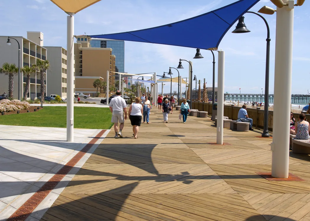 Beach Nostalgia Draws Families, Seniors, Crowds