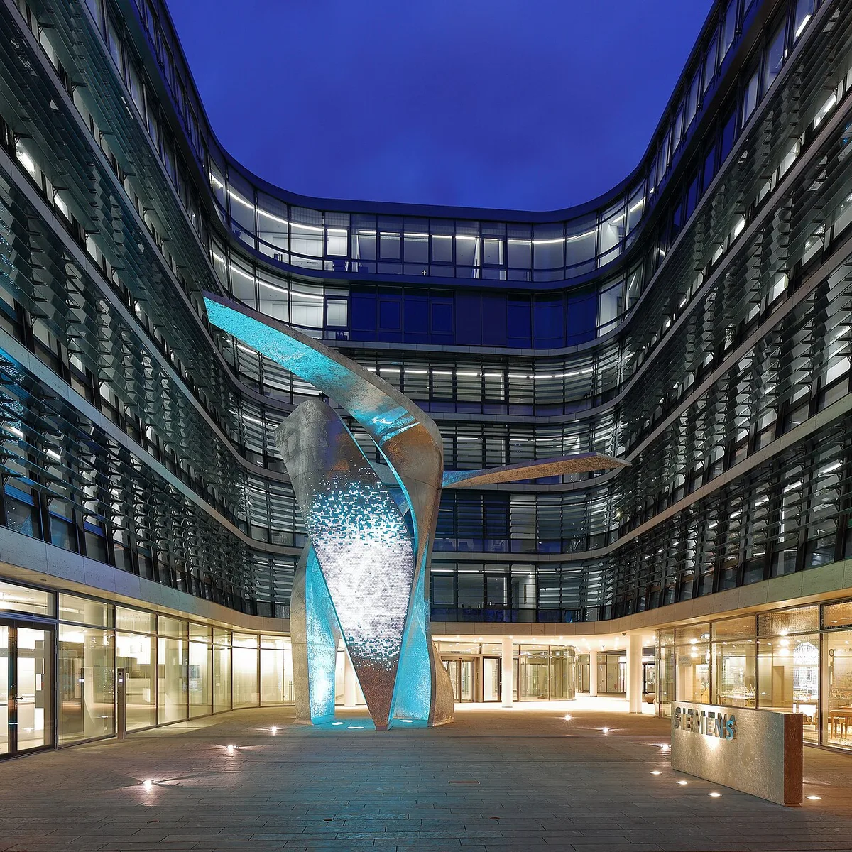 Siemens Plans AI to Automate Up to 80% of Factories
