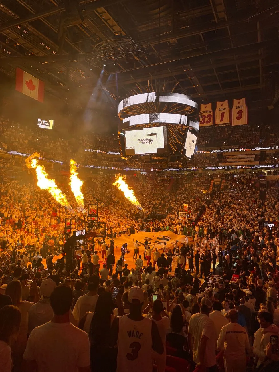 Pistons, Heat set for matchup after contrasting openers