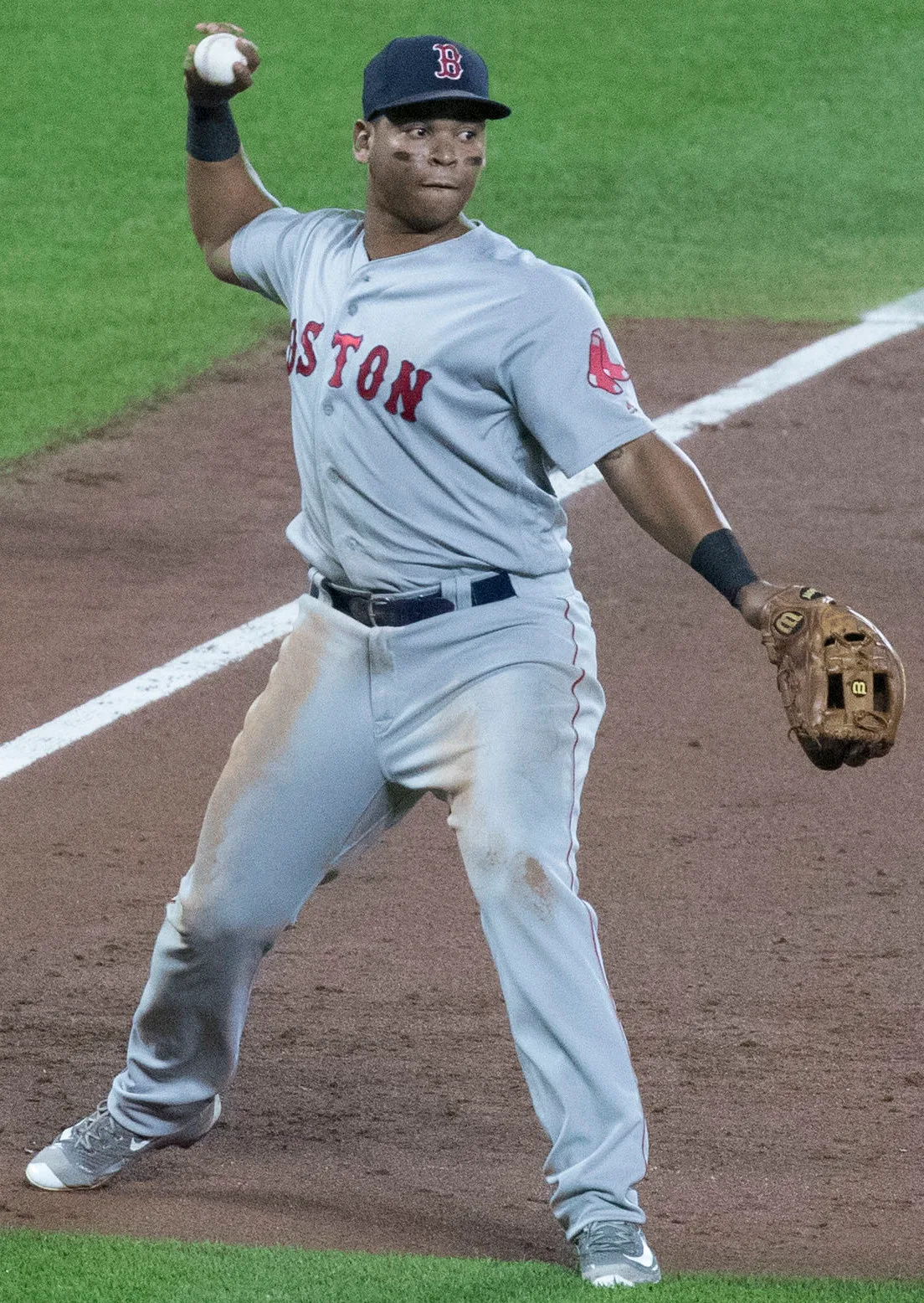 MLB, NFL teams linked to trades, signings