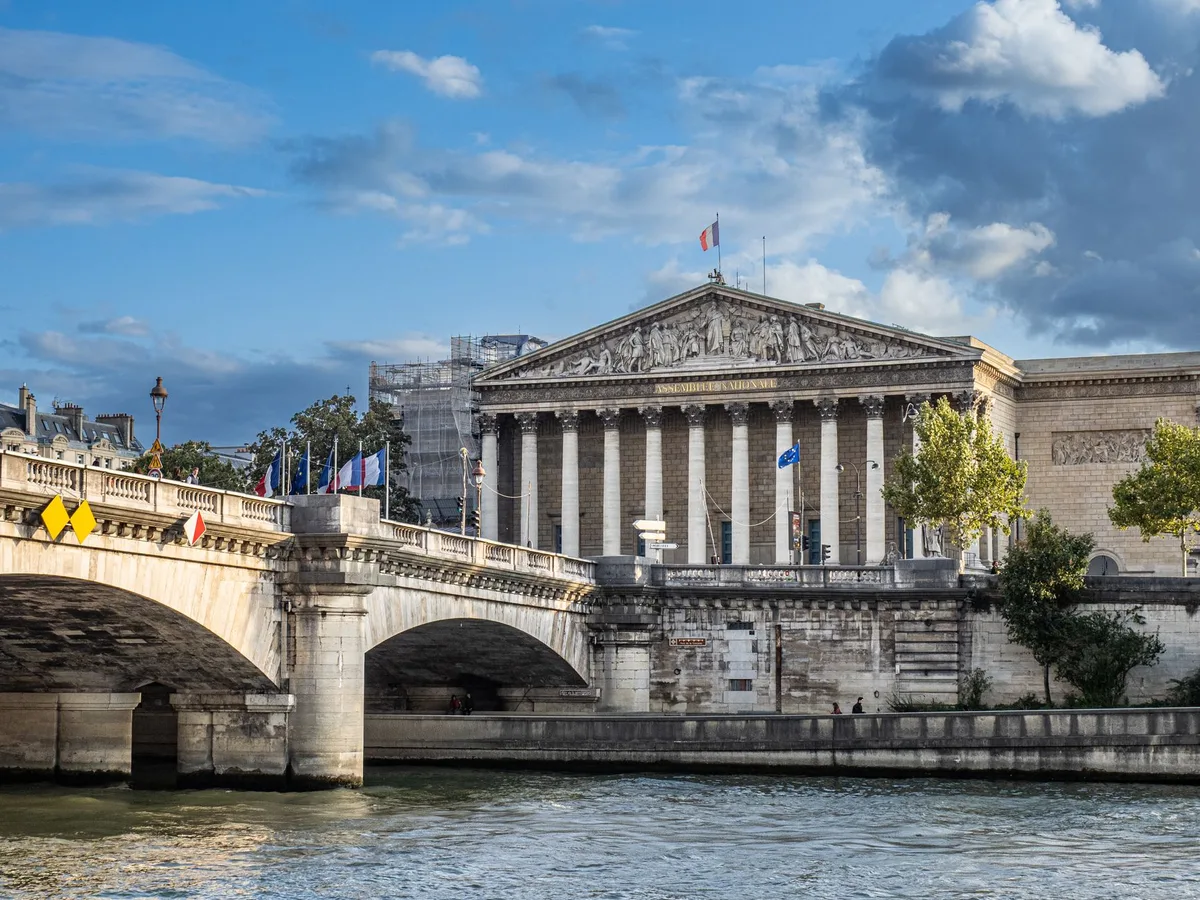 Fitch keeps France at A+ but turns outlook negative over debt rise