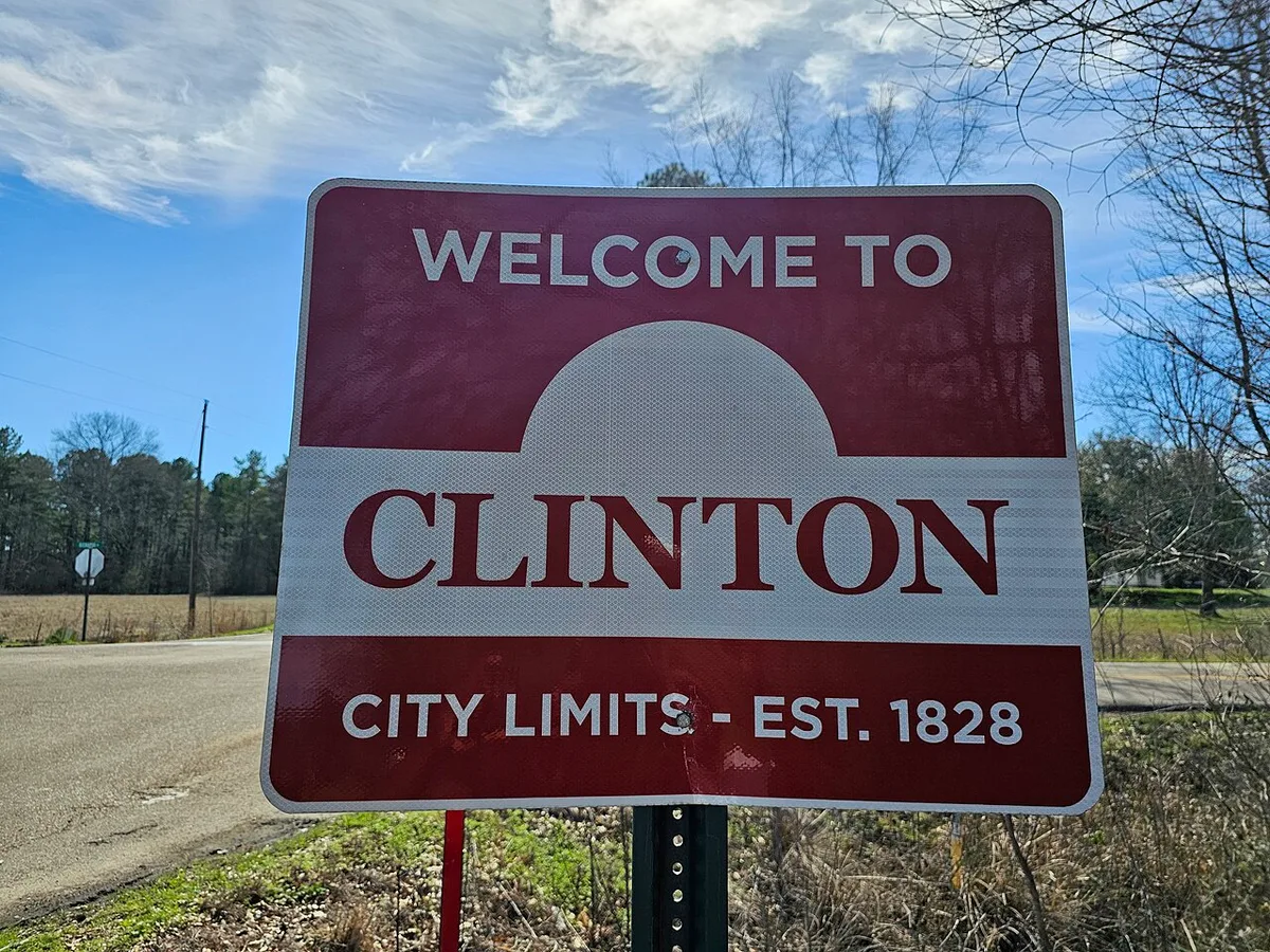 Fire damages Clinton assisted living facility and displaces 102