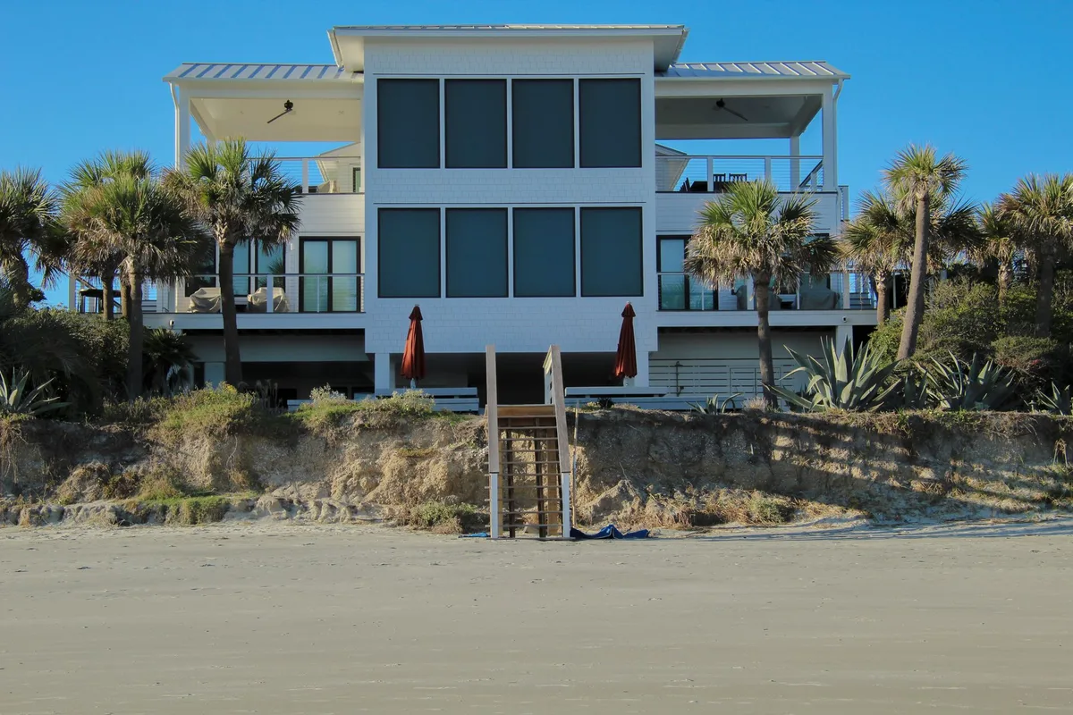 Beach Homes Listed Across Australia, California, Spain