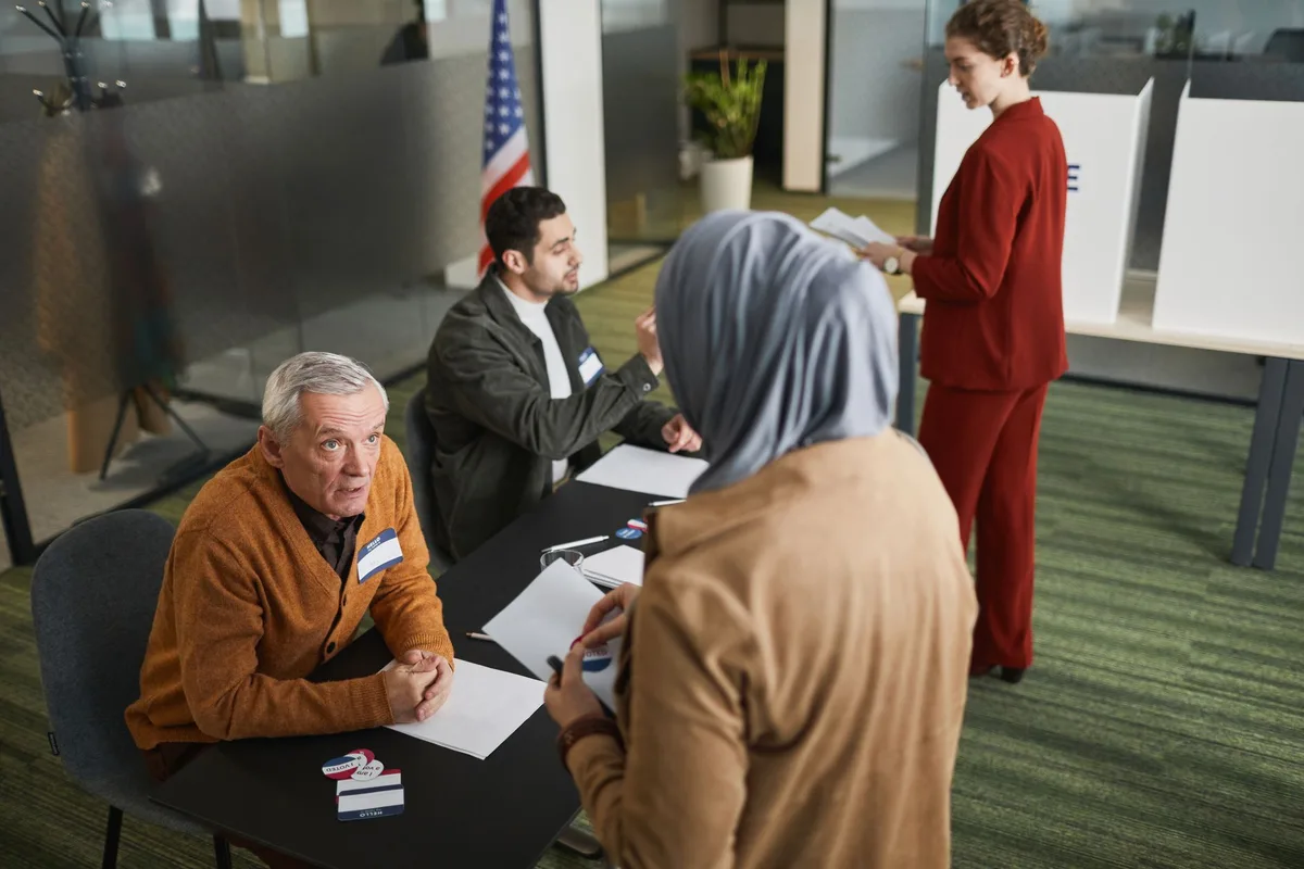 Economic Strains Put Midwest Midterms in Play