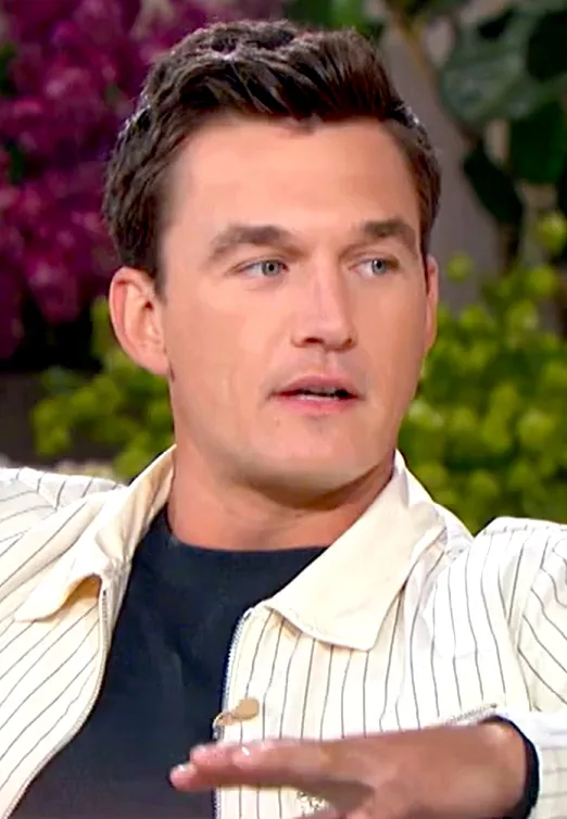 Tyler Cameron Announces Fiancée’s Pregnancy on DWTS