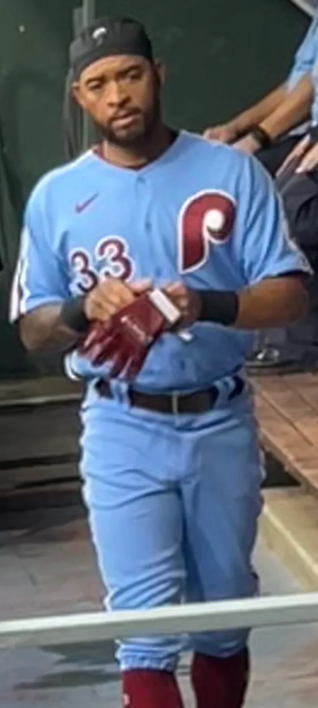 Sosa's pinch-hit grand slam lifts Phillies over Angels