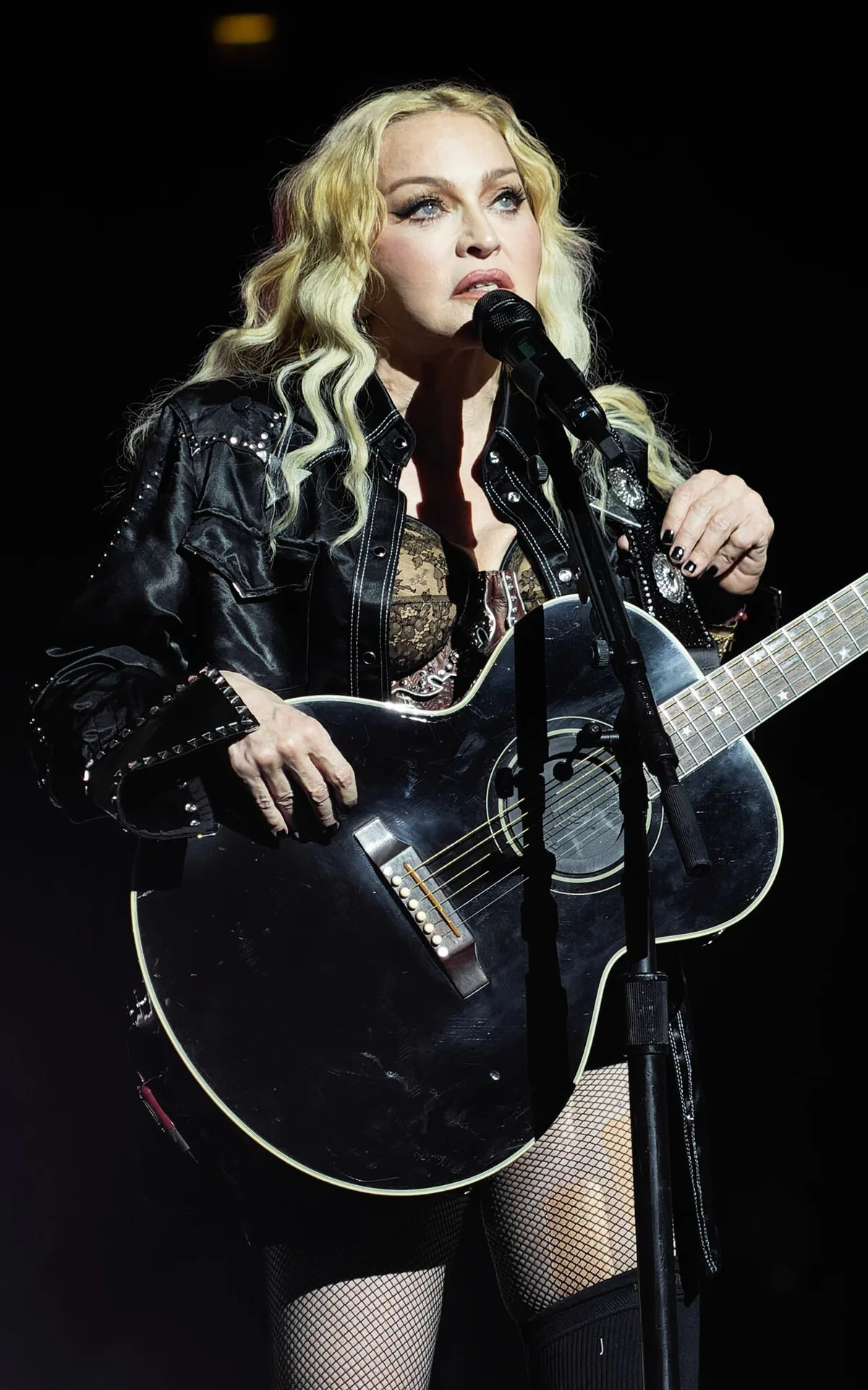 Madonna Scores 10th Dance Airplay No. 1