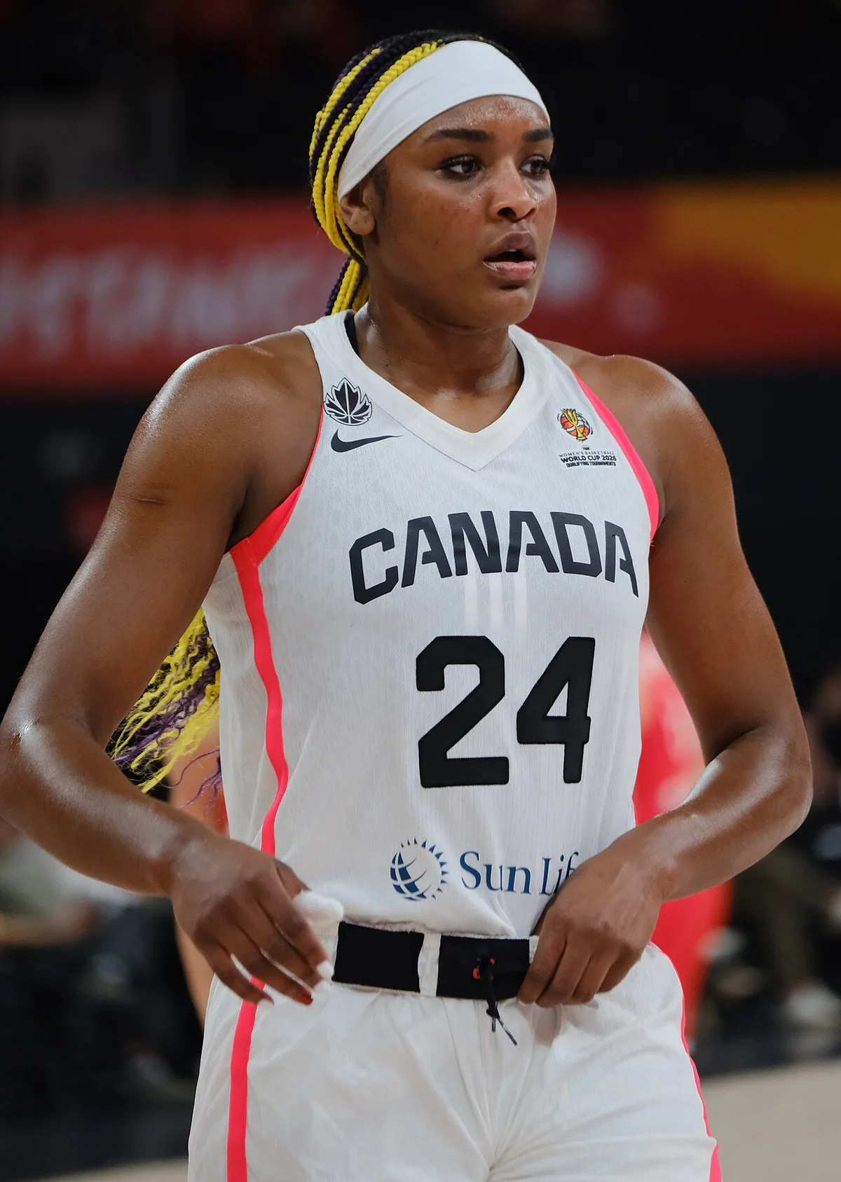Edwards scores 26 as Sun topple Sky
