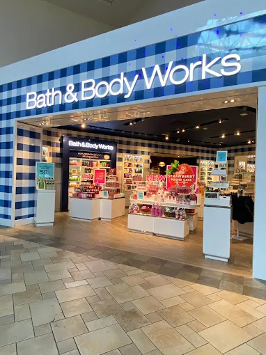 Bath & Body Works Opens Store, Plans Two More
