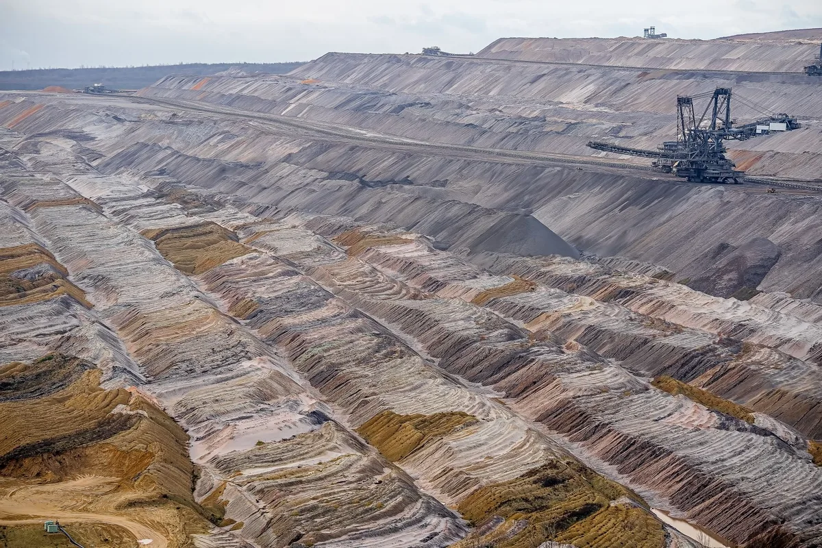 Rio Tinto Commits $1.9B to Queensland Mine