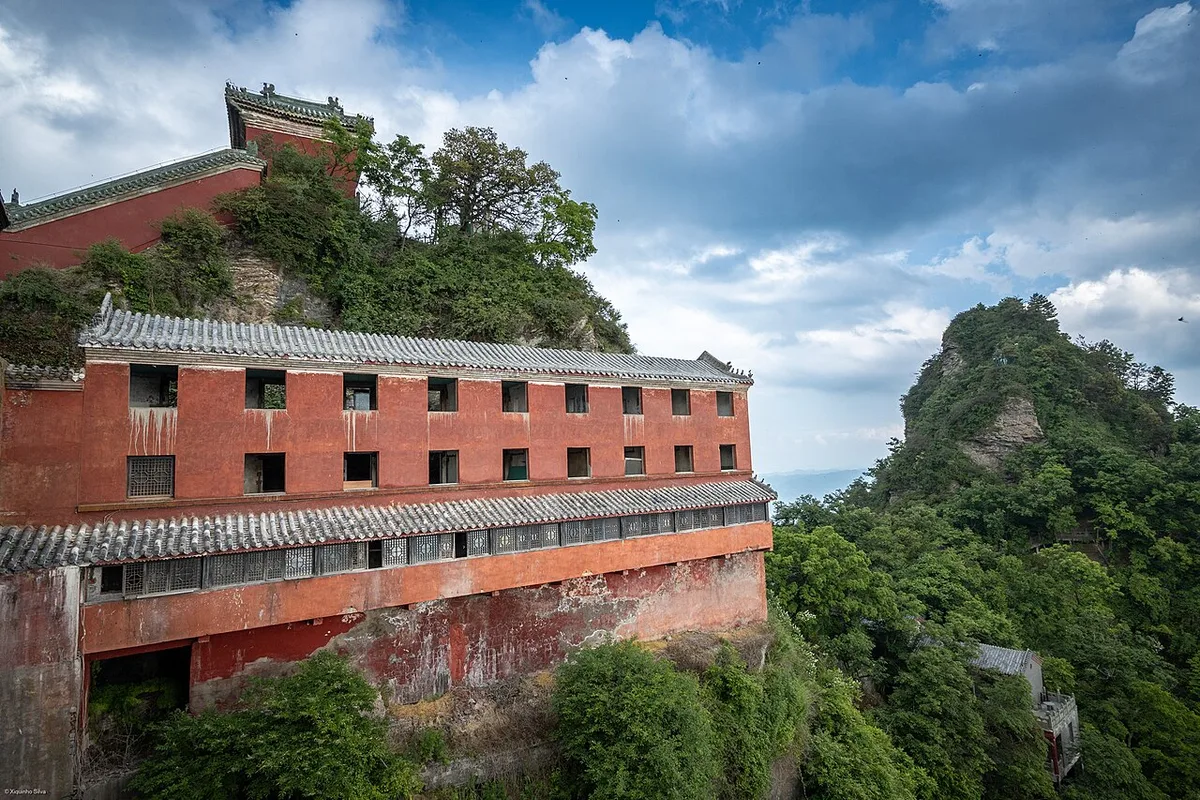 Wudang Mountains temples draw pilgrims seeking Taoist renewal