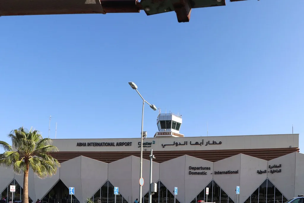 One killed, eight wounded in attack on eastern Saudi airport