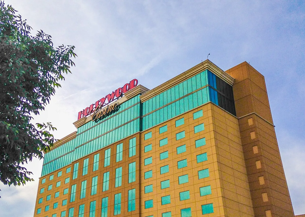 JPMorgan Downgrades Gaming and Leisure Properties to Neutral