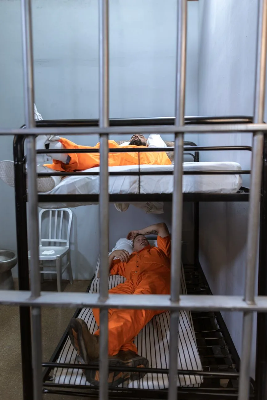 Thousands of detainees vanish from ICE locator system amid deportation push