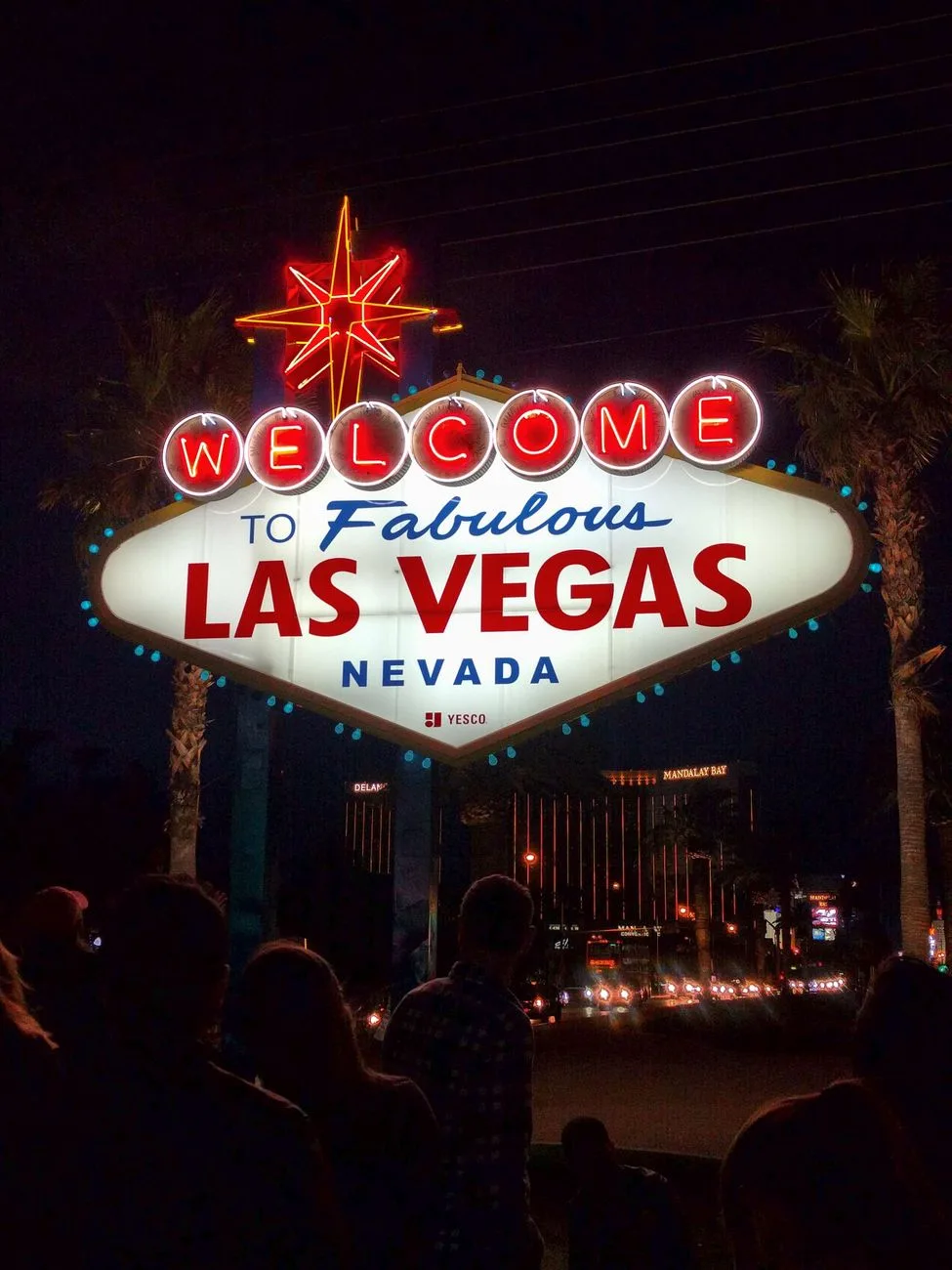 No-Tipping Signs Debut Across Las Vegas Strip