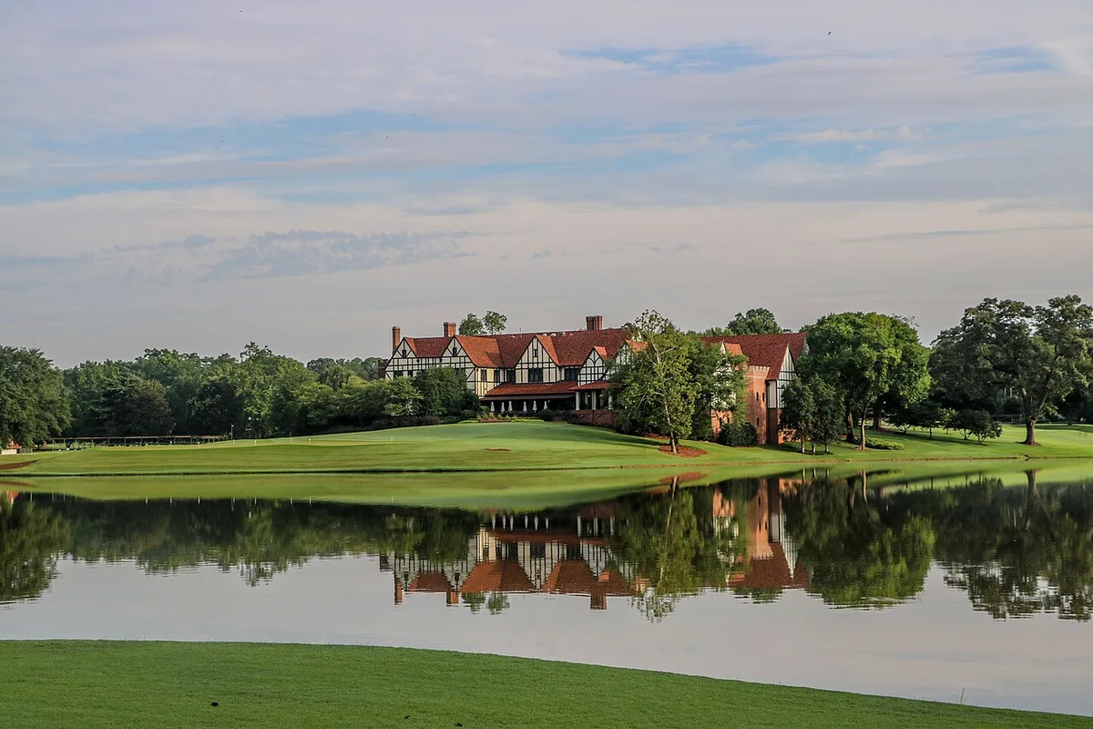 Arkansas Shoots Six-Under at East Lake Cup