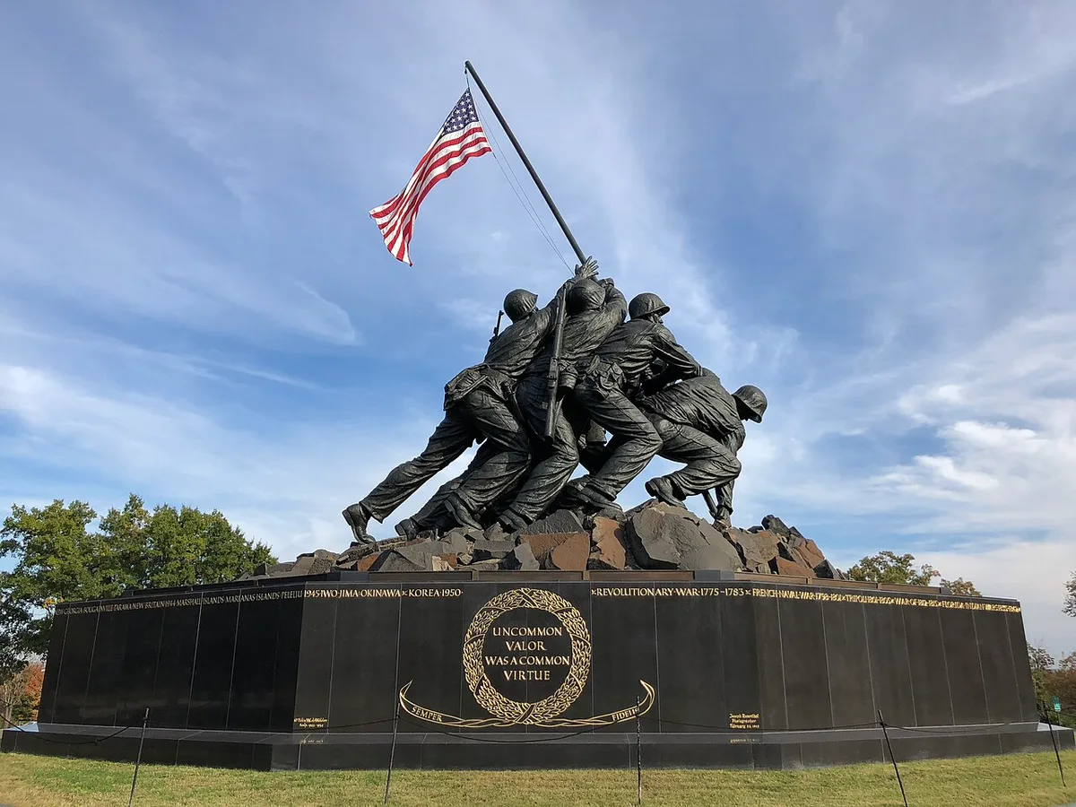 'Stafford County Man' Knocks the Head Off One of the Marines on the Quantico Iwo Jima Statue ILLEGAL