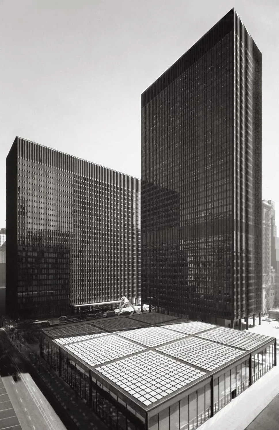 Man Charged After Shots at Chicago Federal Building