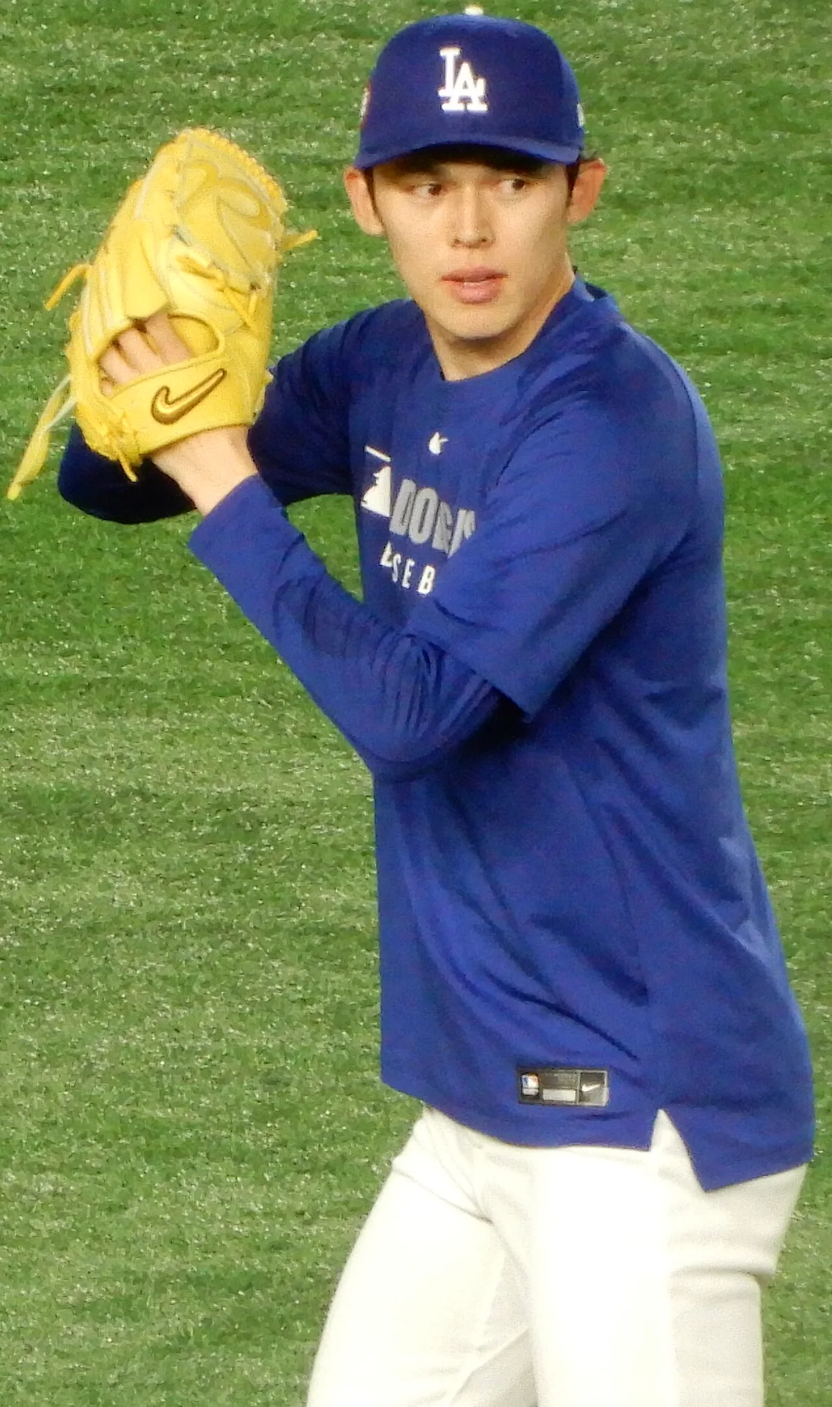 Dodgers IL Sasaki; Lauer Sixth Starter