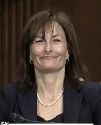 Kara Farnandez Stoll