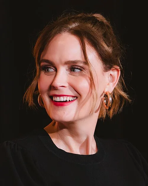 Emily Deschanel
