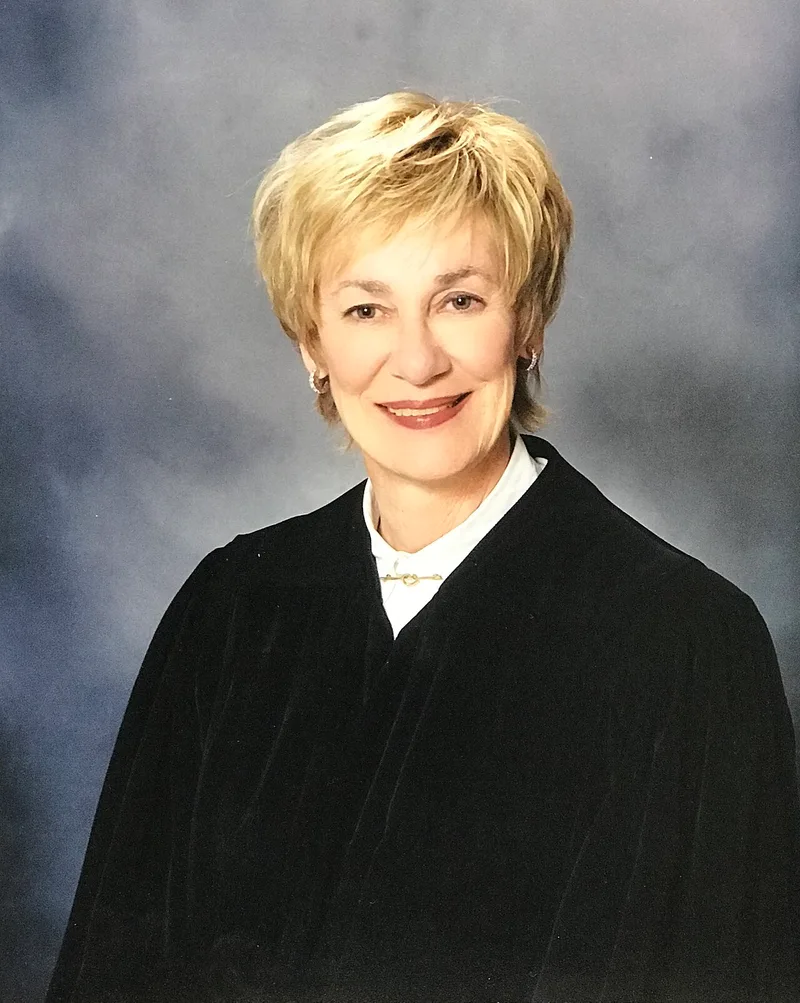 Linda R. Reade