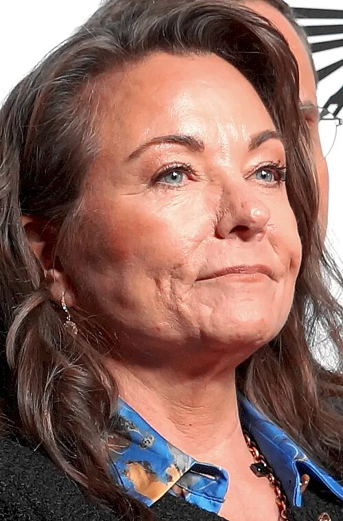 Theresa Russell