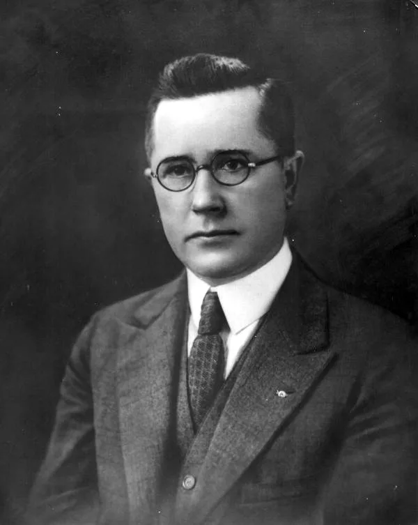 Louie Willard Strum
