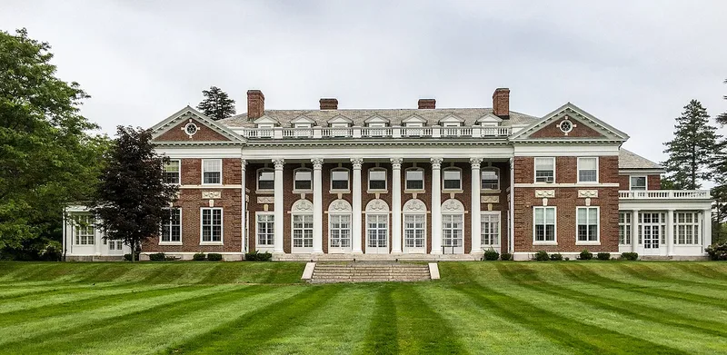 Stonehill College