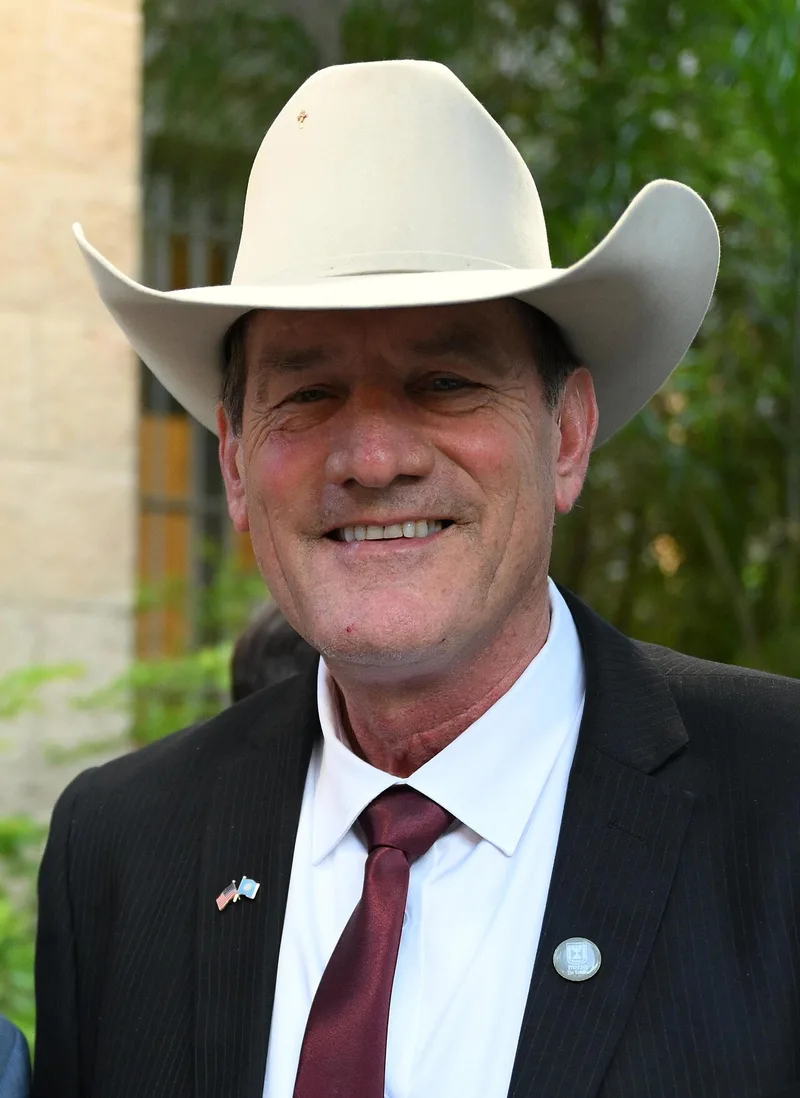 Larry Rhoden