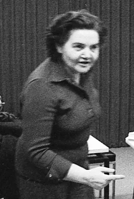 Éva Zsurzs