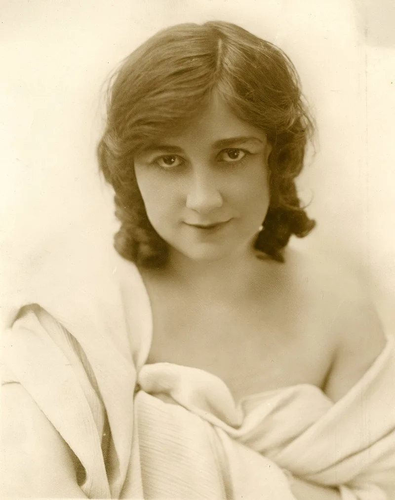 Mary Fuller
