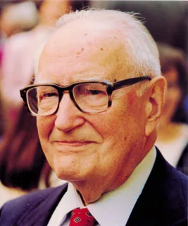 Giles Sutherland Rich