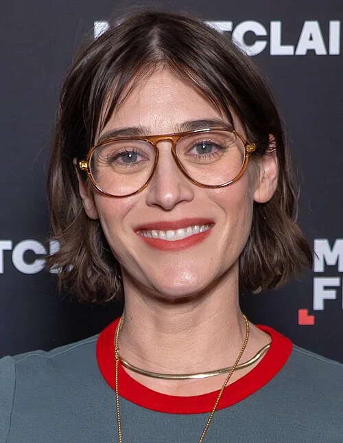 Lizzy Caplan