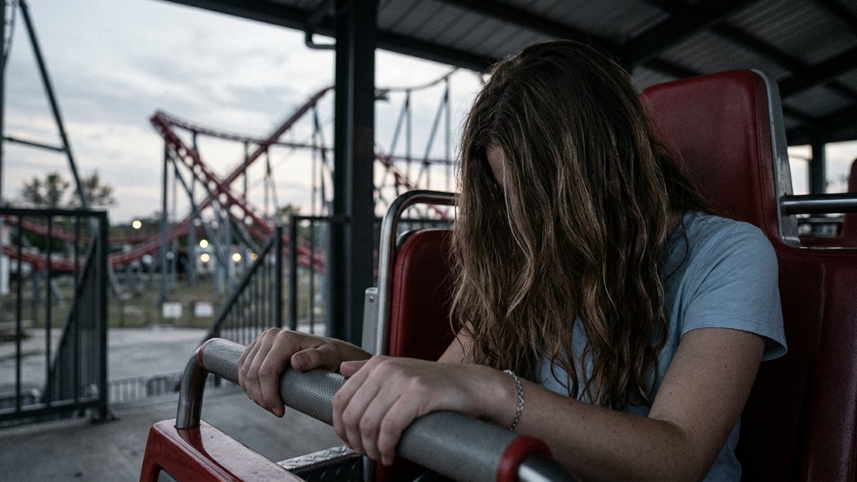 Lawsuits Allege Six Flags X2 Caused Over 100 Brain Injuries